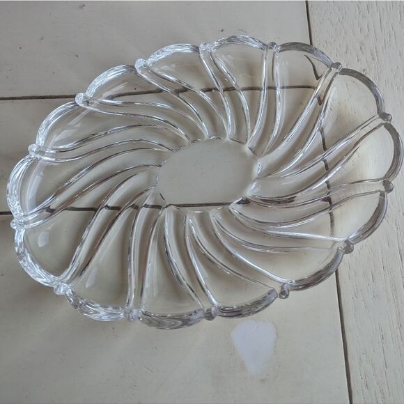 Flat Sun Shaped Glass Dish Catch All Plate - Picture 1 of 4